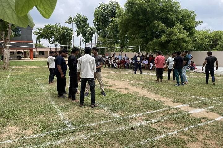 Pt Mahaveer Prasad Tripathi PG College, Mirzapur campus photo 4