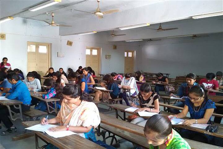 HA College of Commerce, Ahmedabad campus photo 2