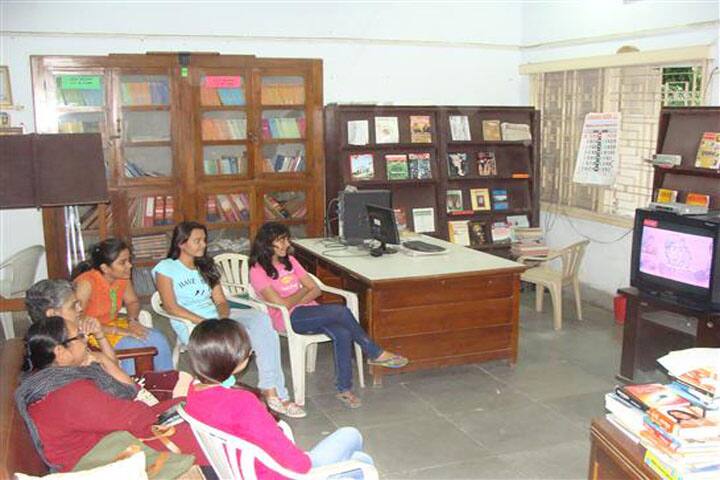 HA College of Commerce, Ahmedabad campus photo 5