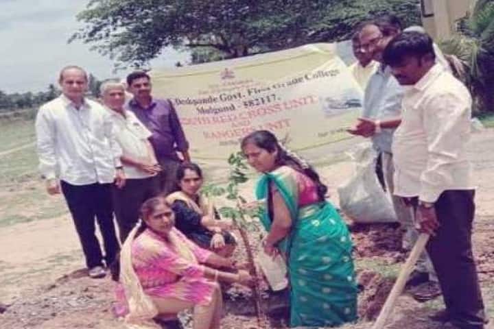 Sri RN Deshpande Government First Grade College, Mulgund campus photo 3