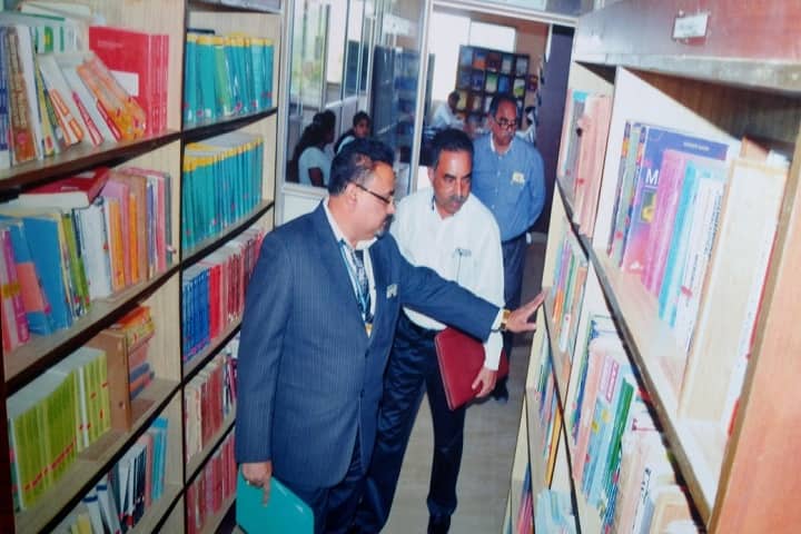 Pataldhamal Wadhwani College of Pharmacy, Yavatmal campus photo 5