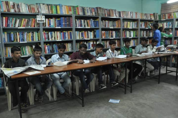 Vasavi Jnana Peetha First Grade College, Bangalore campus photo 3
