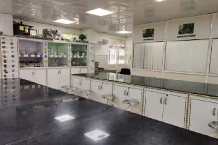 Nehru Homoeopathic Medical College and Hospital, New Delhi campus photo 4