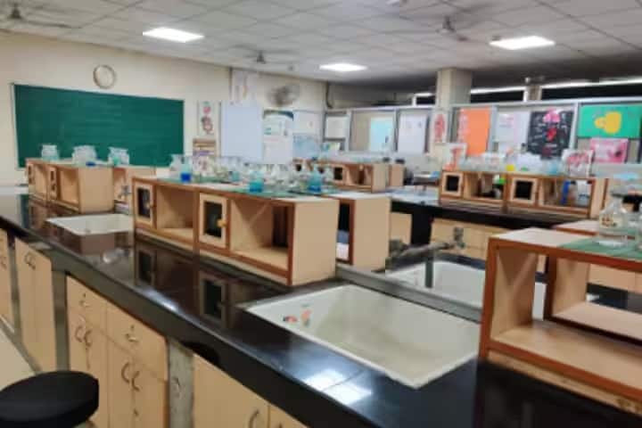 Nehru Homoeopathic Medical College and Hospital, New Delhi campus photo 5
