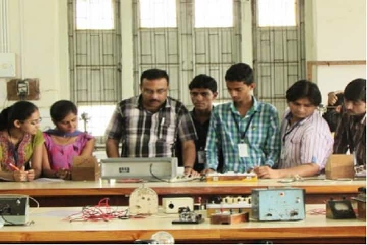 Bahauddin Science College, Junagadh campus photo 5