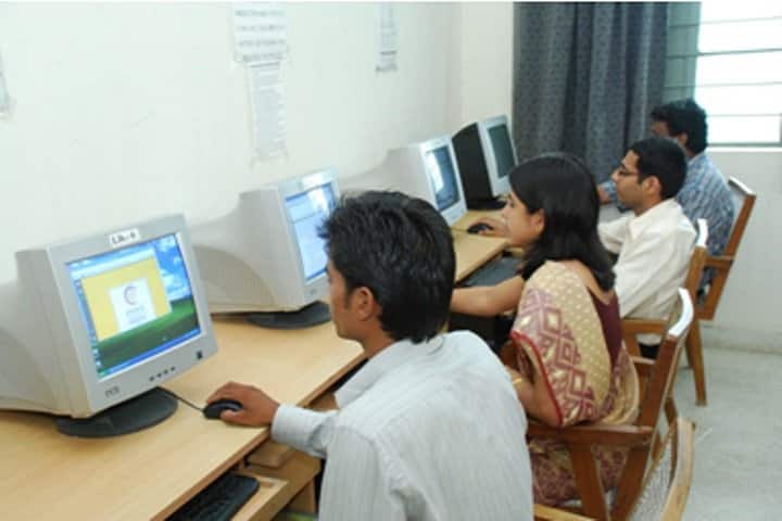 Guru Nanak College of Pharmacy, Nagpur campus photo 6
