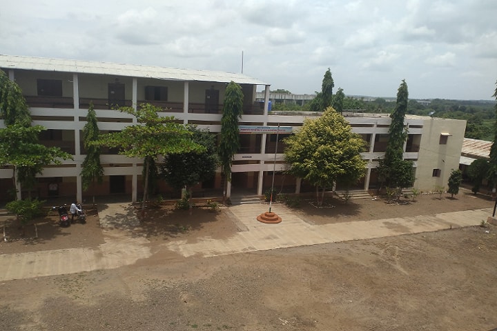 Savitribai College of Arts, Pimpalgaon Pisa campus photo 2