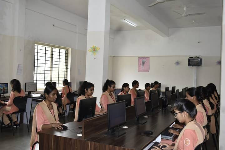 Shri Satya Sai Institute of Home Science for Women, Dharwad campus photo 2