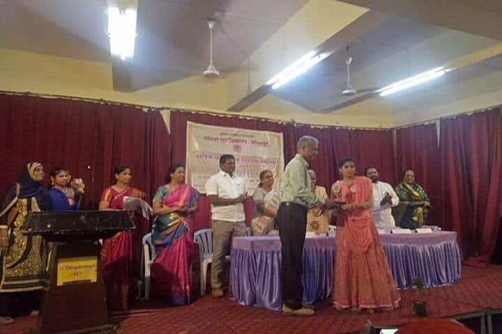 Union Education Society's Mahila Mahavidyalaya, Solapur campus photo 4
