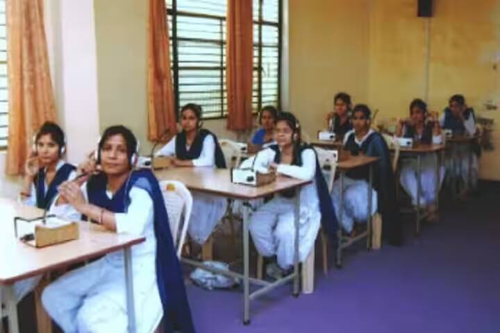 Maa Gayatri Arya Kanya Mahavidyalaya, Etah campus photo 6
