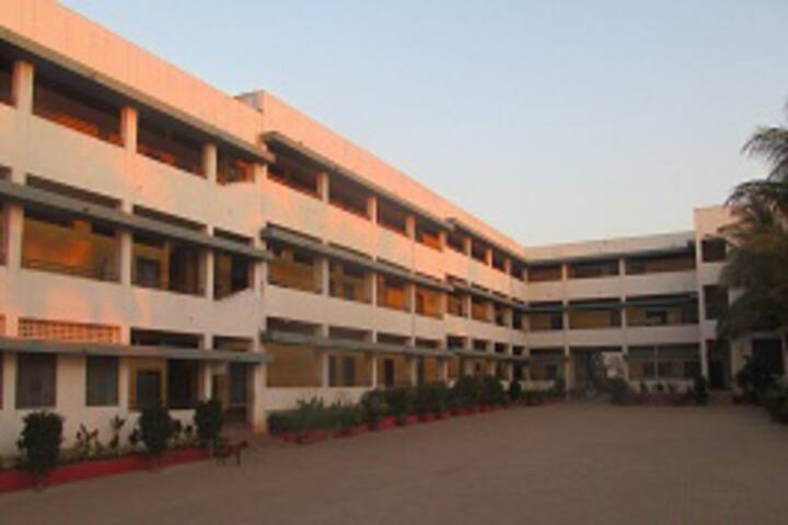 Shri Vijaysinha Yadav Arts and Science College, Hatkangangale campus photo 2