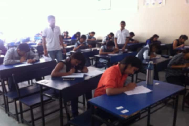 Acropolis Faculty of Management and Research, Indore campus photo 2