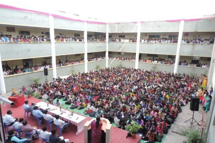 Sanjivani Rural Education Society's Sanjivani College of Pharmaceutical Education and Research, Kopargaon campus photo 2