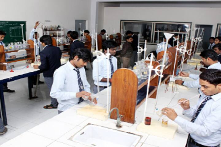 Dewan VS Institute of Engineering and Technology, Meerut campus photo 3