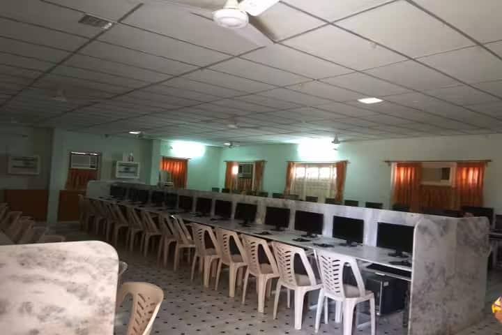 Shri MM Ghodasara Mahila Arts and Commerce College, Junagadh campus photo 5