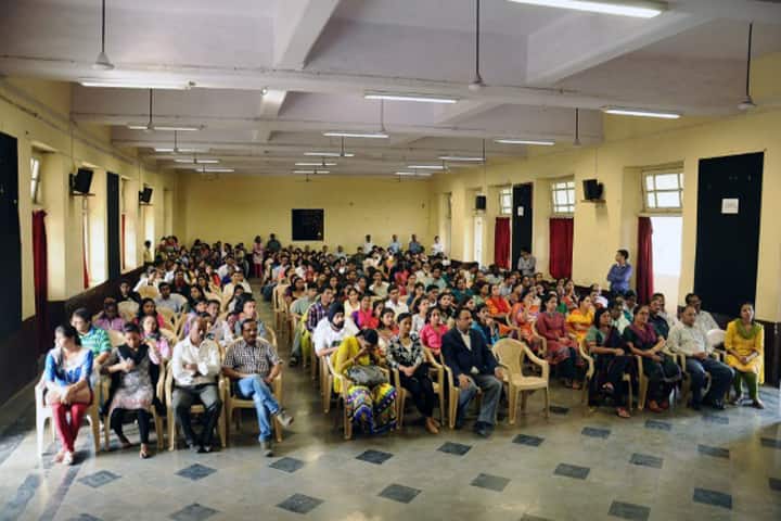 Khalsa College Mumbai campus photo 3