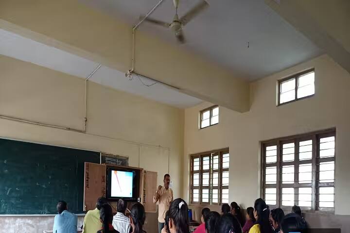 Krantisinh Nana Patil Mahavidyalaya, Walwa campus photo 2
