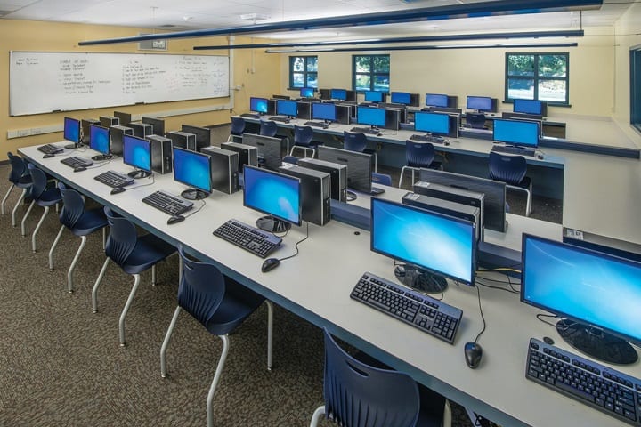 Ranju Singh Degree College, Deoria campus photo 4