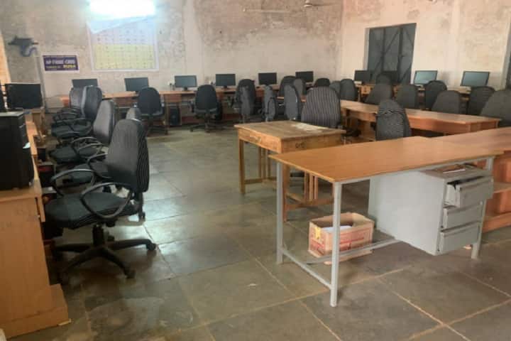 Government Degree College, Nandikotkur campus photo 5