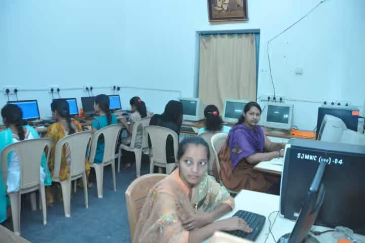 Sri Jagadguru Murugharajendra Arts College for Women, Chitradurga campus photo 5