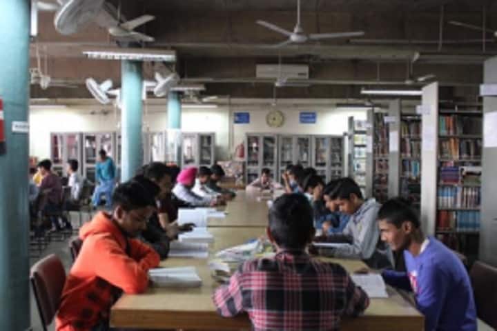 Post Graduate Government College, Sector 46 Chandigarh campus photo 3