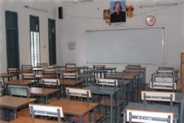 Chandrapal Dadsena Government College, Pithora campus photo 2