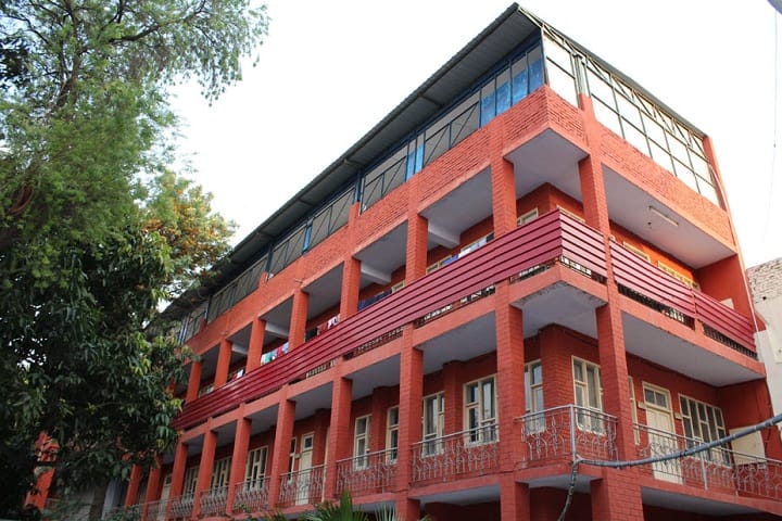 Guru Nanak Girls College, Ludhiana campus photo 4