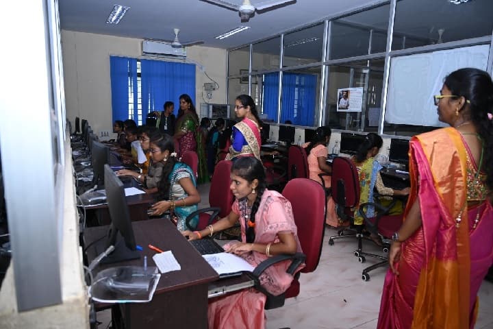 School of Engineering and Technology, Sri Padmavati Mahila Visvavidyalayam, Tirupati campus photo 4
