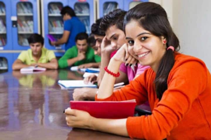 SR Degree College, Lakhimpur Kheri campus photo 3