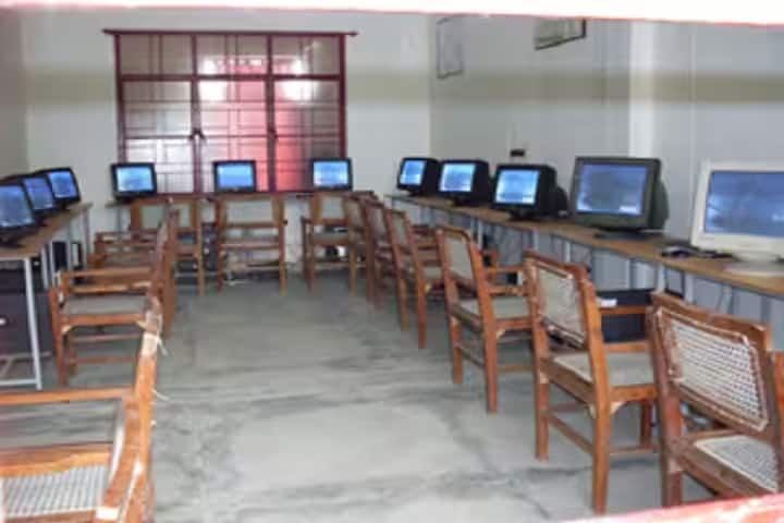Pushp Institute of Sciences and Higher Studies, Pilibhit campus photo 4