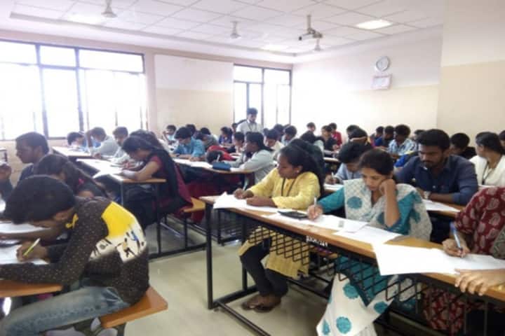 Seshadripuram Institute of Commerce and Management, Bangalore campus photo 2