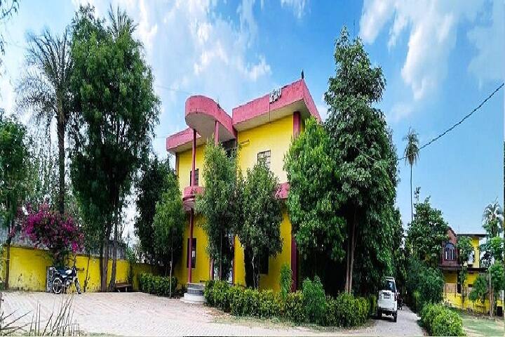 Navrang Mahavidyalaya, Maid campus photo 2