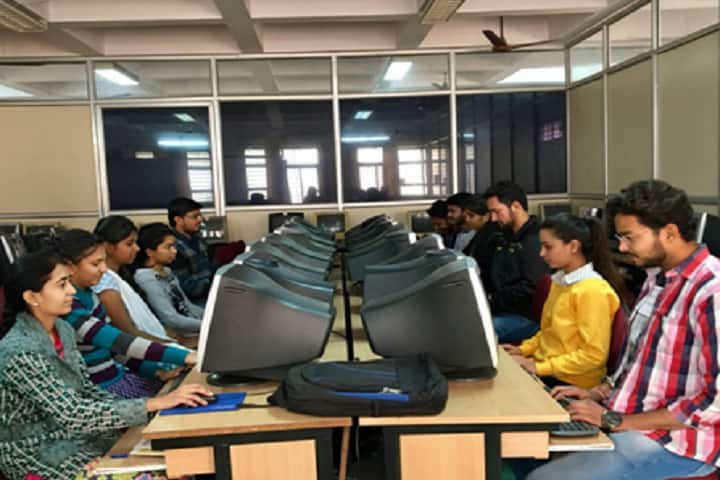GSIMR Indore campus photo 3