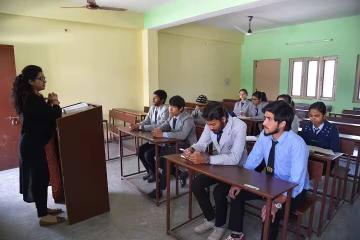 DD College, Dehradun campus photo 2