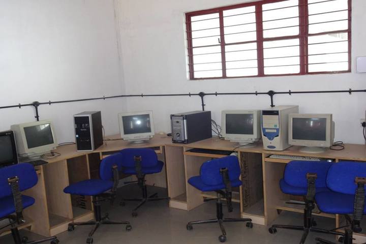 Varadaraja College, Tumkur campus photo 2