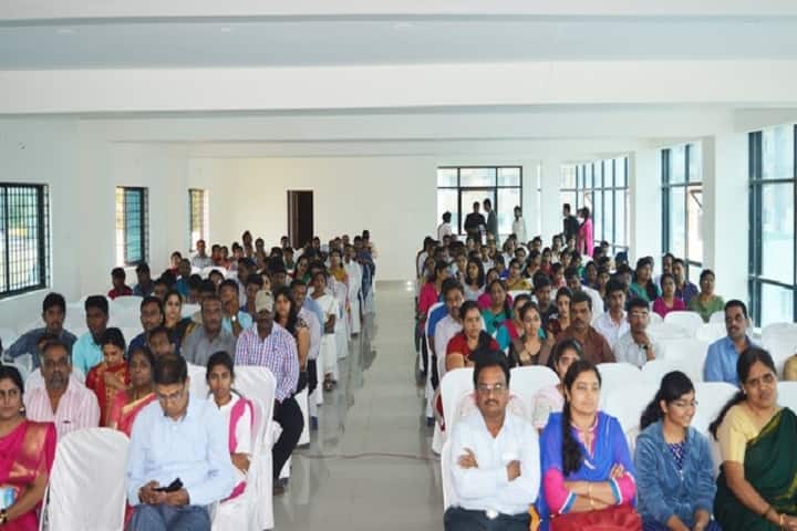 Lohit's Academy College of Commerce, Bangalore campus photo 3