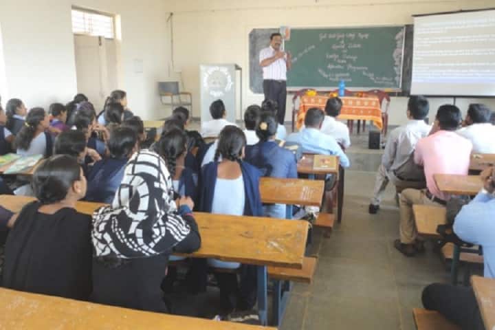 Government First Grade College, Byadgi campus photo 3