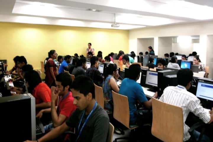 Symbiosis College of Arts and Commerce, Pune campus photo 4