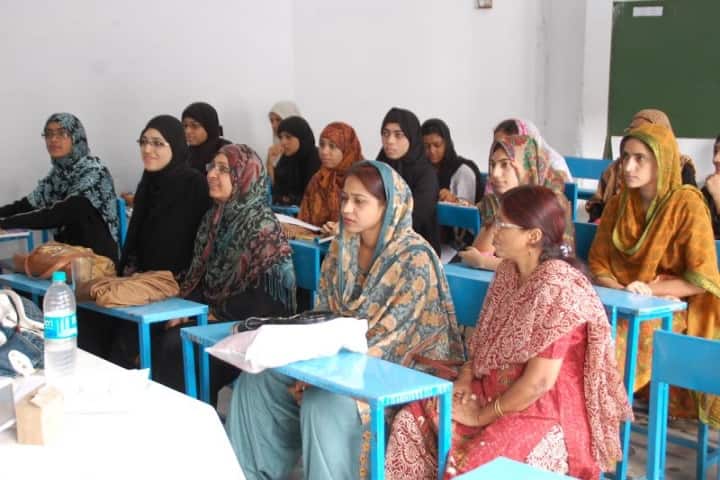 IGNOU campus photo 4