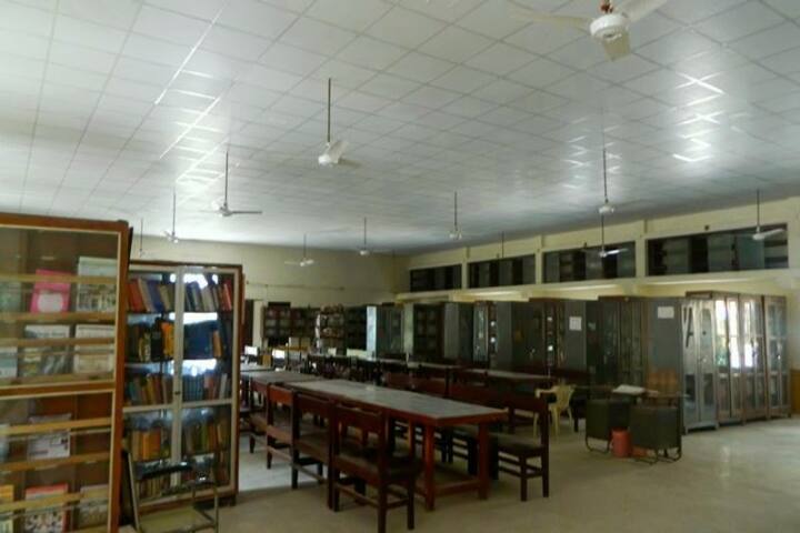 Shri MR Desai Arts and Shri EELK Commerce College, Chikhli campus photo 4