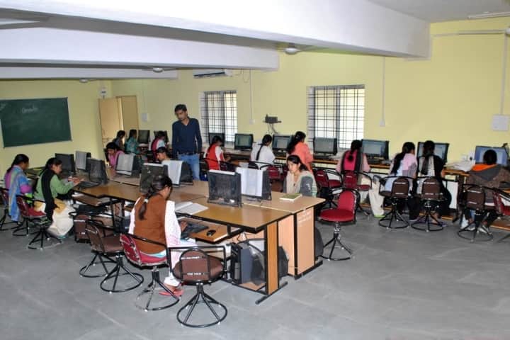 Kasturbagram Rural Institute, Indore campus photo 4