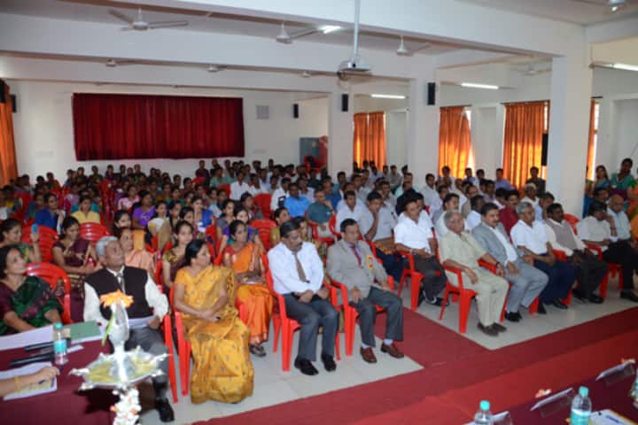 KLE Society's GI Bagewadi Arts Science and Commerce College, Nipani campus photo 2