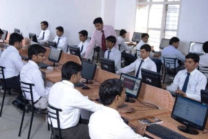 Maa Omwati Institute of Management and Technology, Palwal campus photo 3
