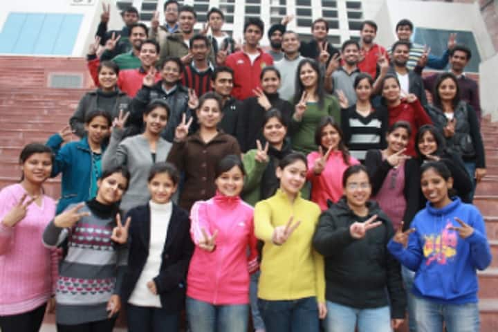 Madhu Vachaspati School of Management, Kaushambi campus photo 2