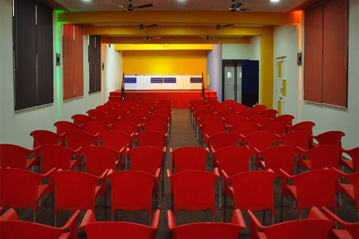 Mahatma Phule Institute of Management and Computer Studies, Pune campus photo 2