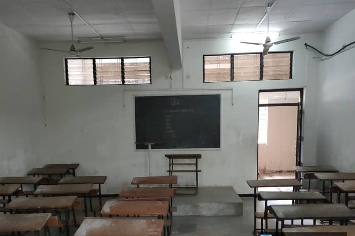 Maratha Vidya Prasarak Samaj's Arts Science and Commerce College, Ozar campus photo 2