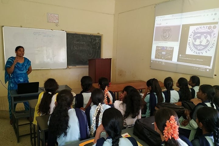 Sree Jagadguru Fakireshwara Government First Grade College, Shirahatti campus photo 2