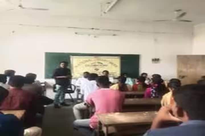 Government Degree and PG College, Peddapalli campus photo 2