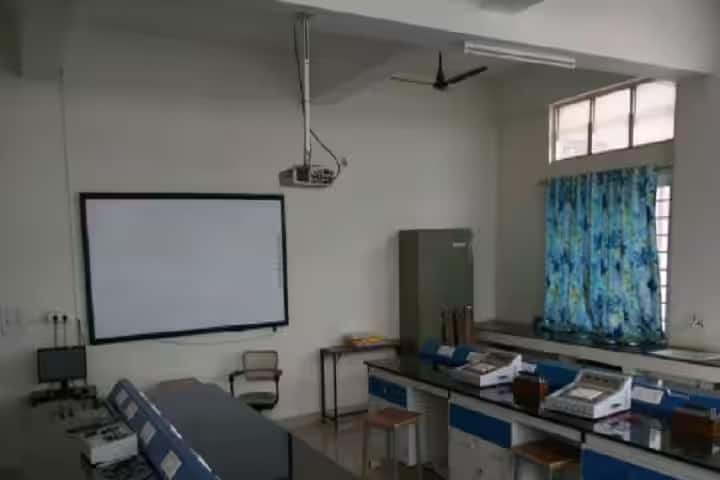 Government Degree College, Gajwel campus photo 3