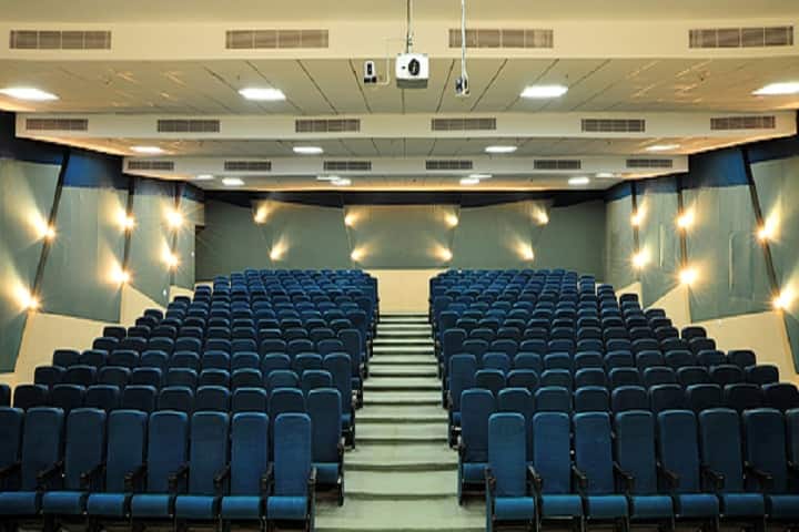 JIPMER Puducherry campus photo 3